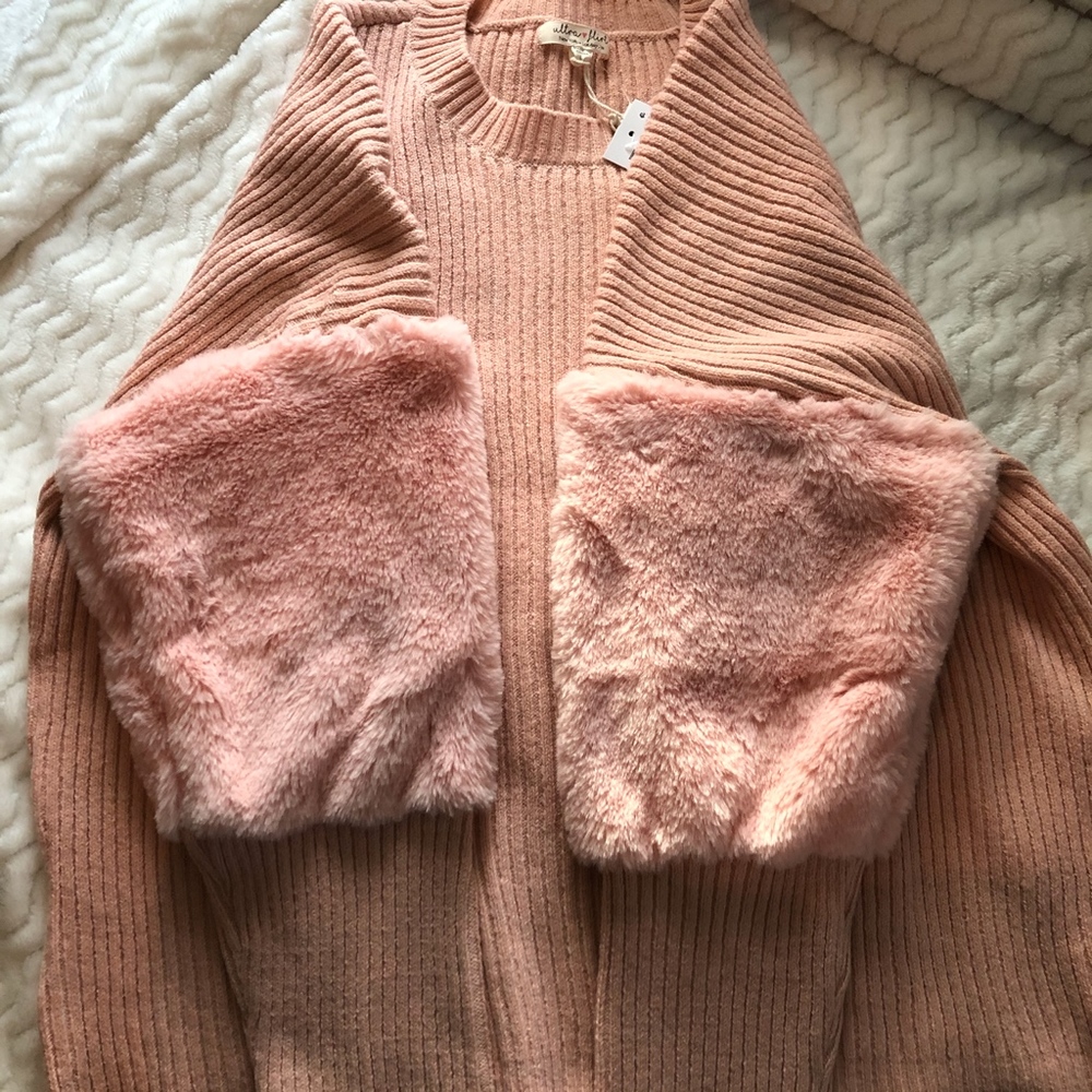 Ultra Flirt Women's Rose Tan Sweater, Size Large - Picture 4 of 7